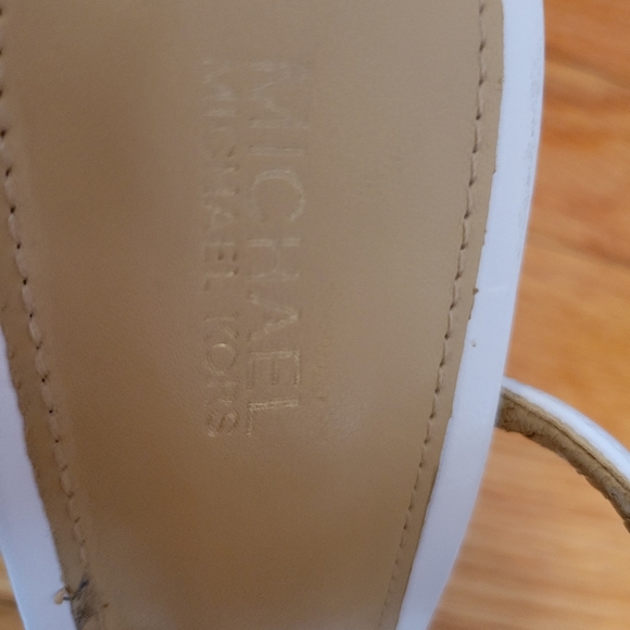 Michael Kors White Platform - Picture 4 of 5